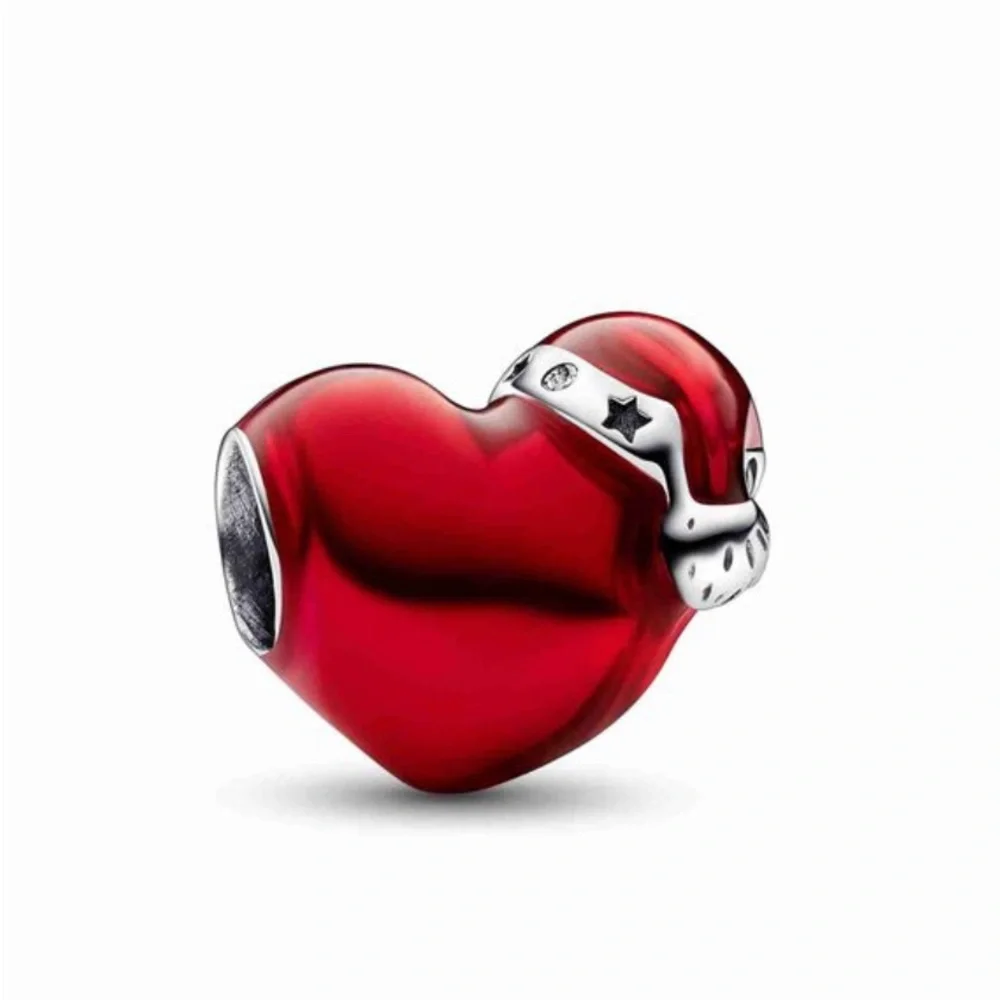 NWT Pandora Festive Metallic Red Heart Charm With Santa Hat - Picture 1 of 6